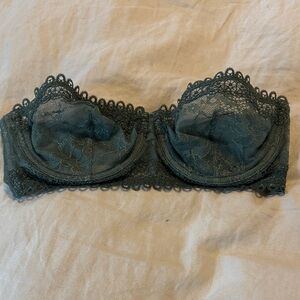 Victorias Secret Lace Strapless Bra in Green